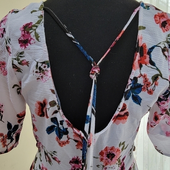 TRIXXI floral romper size small - Picture 4 of 8